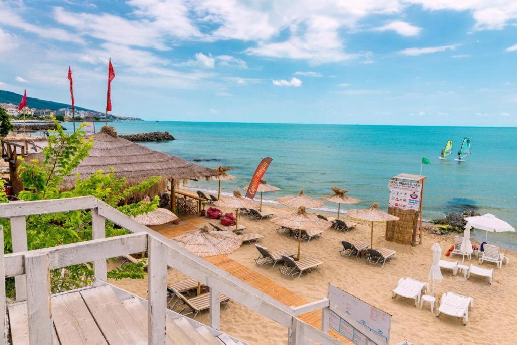 Harmony Suites Apartment Sveti Vlas Esterno foto