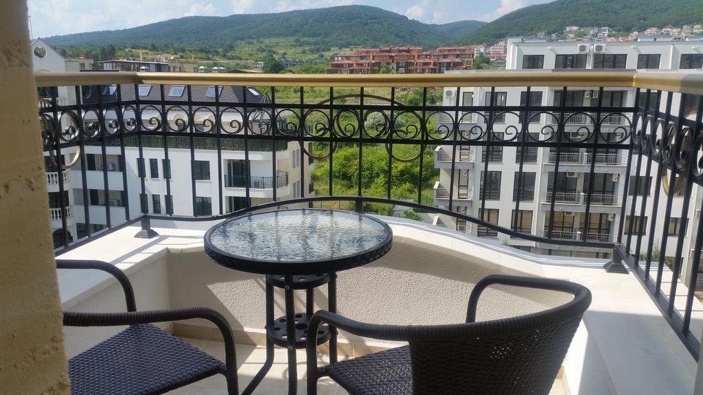 Harmony Suites Apartment Sveti Vlas Esterno foto