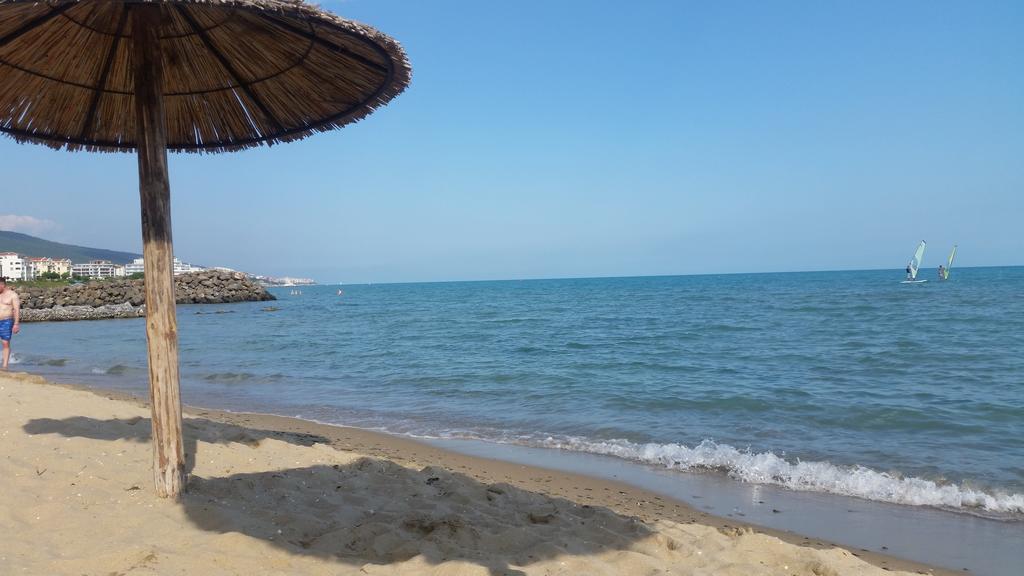 Harmony Suites Apartment Sveti Vlas Esterno foto
