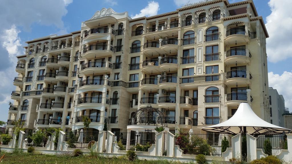 Harmony Suites Apartment Sveti Vlas Esterno foto