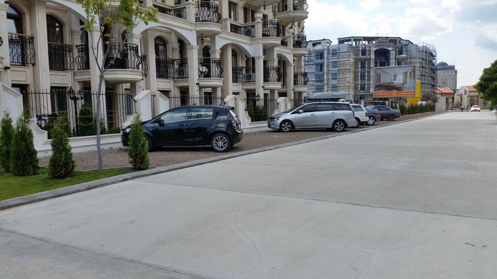 Harmony Suites Apartment Sveti Vlas Esterno foto